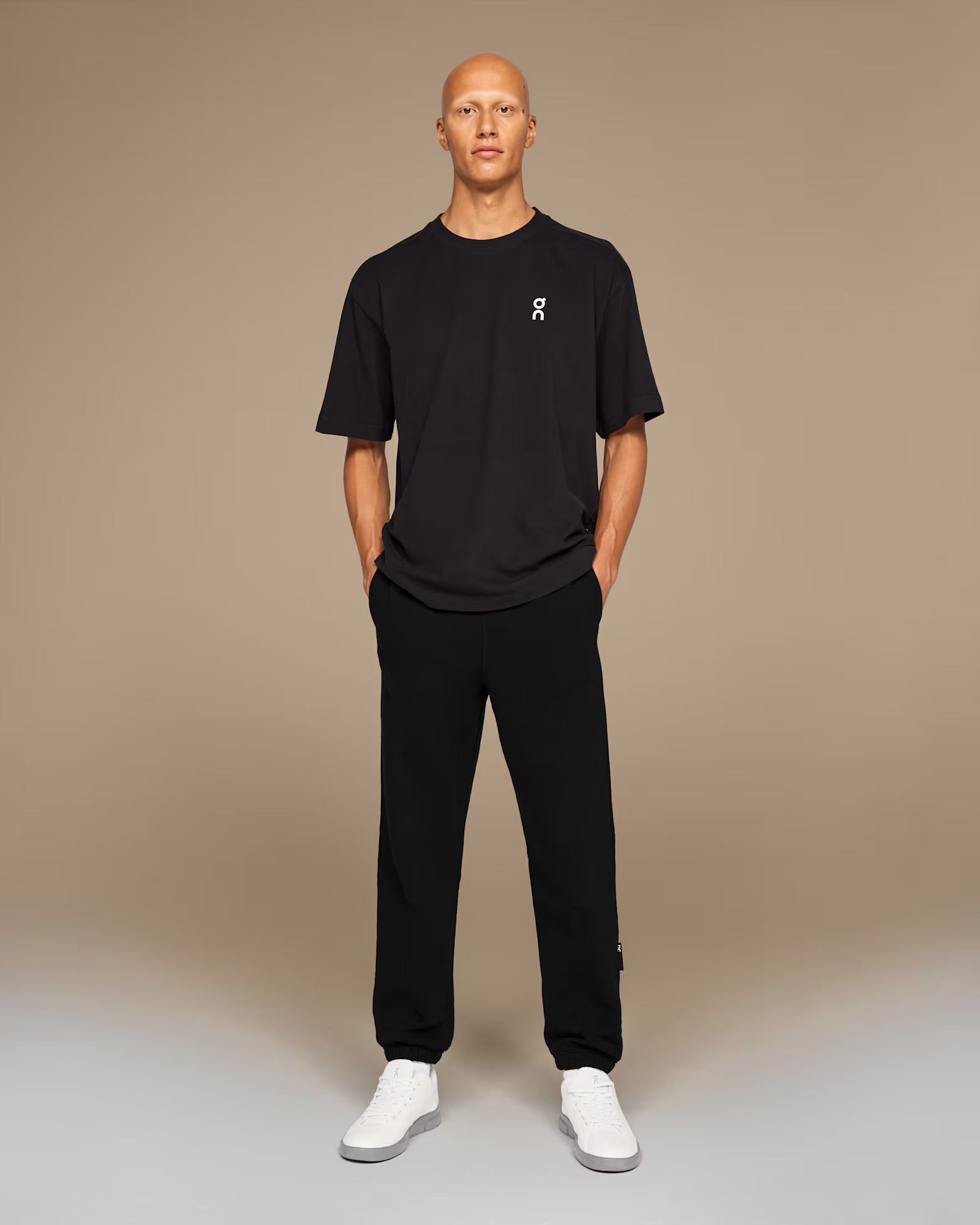ON Running - Club Pants in Black