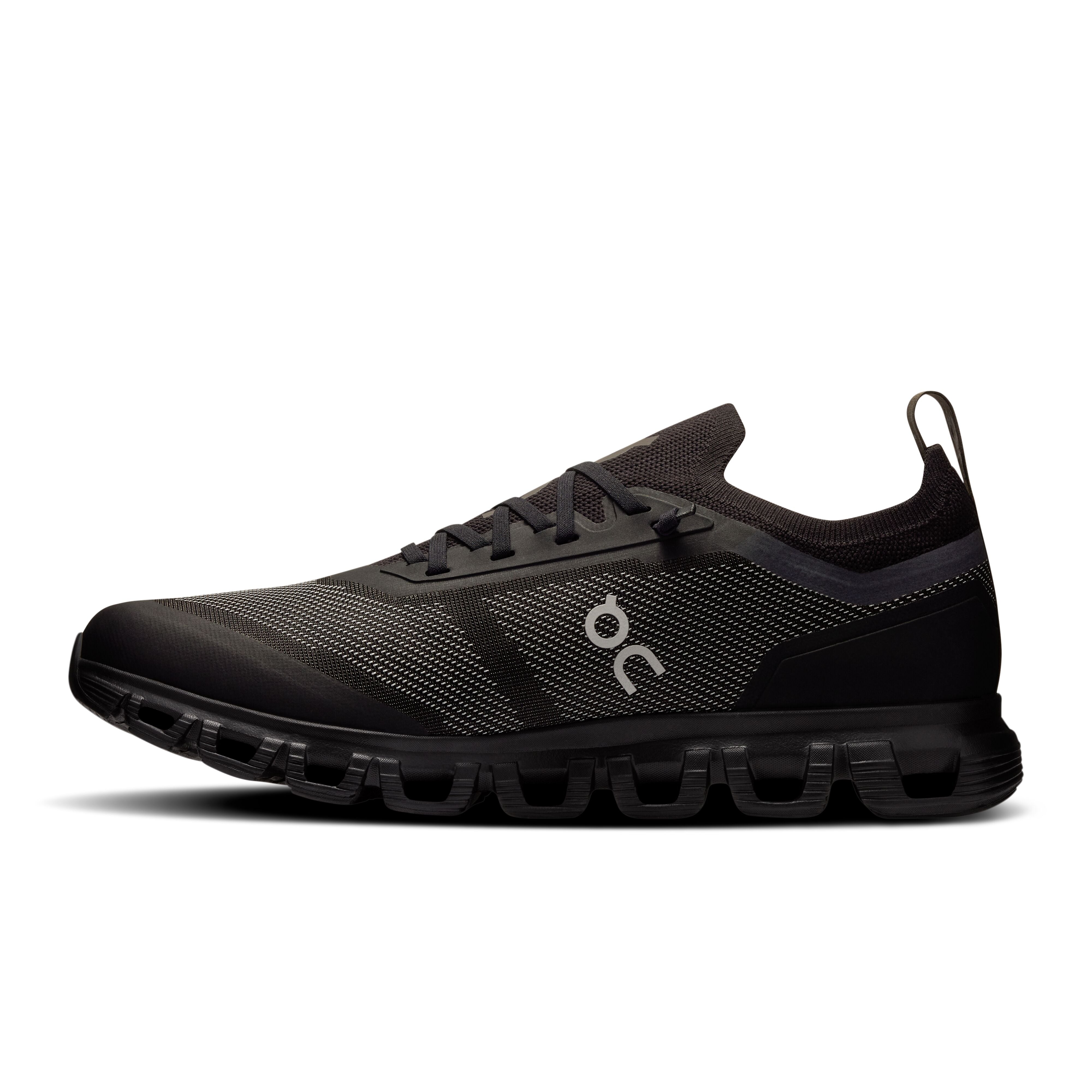 ON Running - Cloud 6 Versa in Black/Eclipse