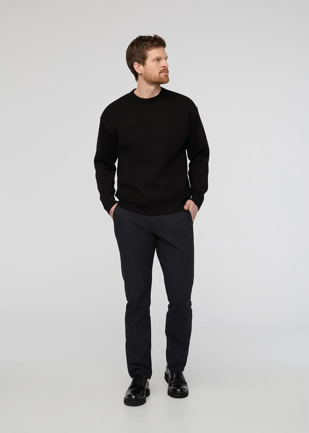 Duer - NuStretch Relaxed Taper Trouser in Black