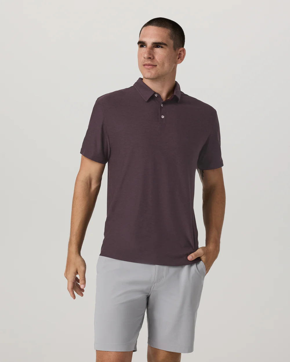 Vuori - Strato Tech Polo in Raisin Heather