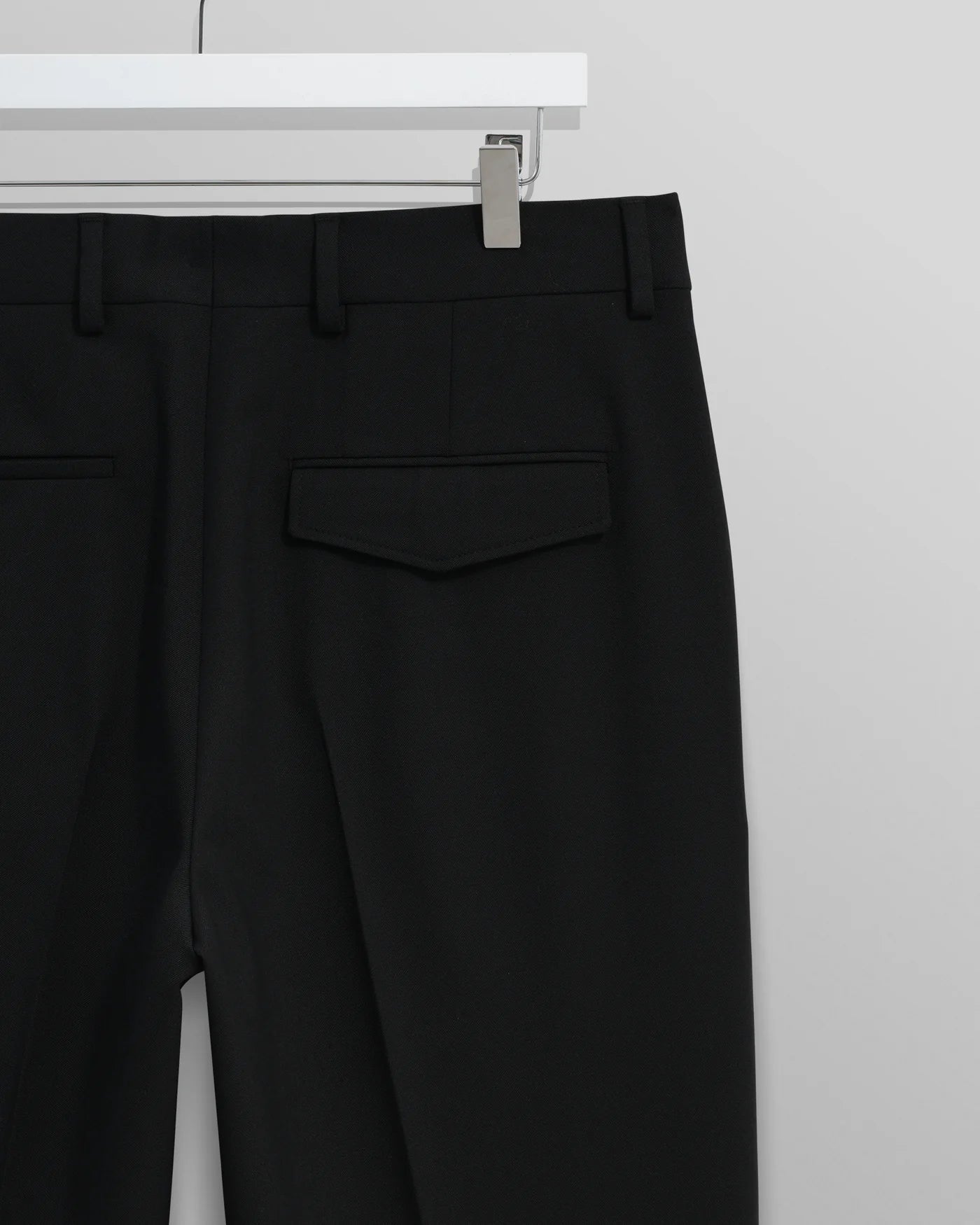 Wax London - Aubyn Black Wool Blend Twill Pleated Trousers