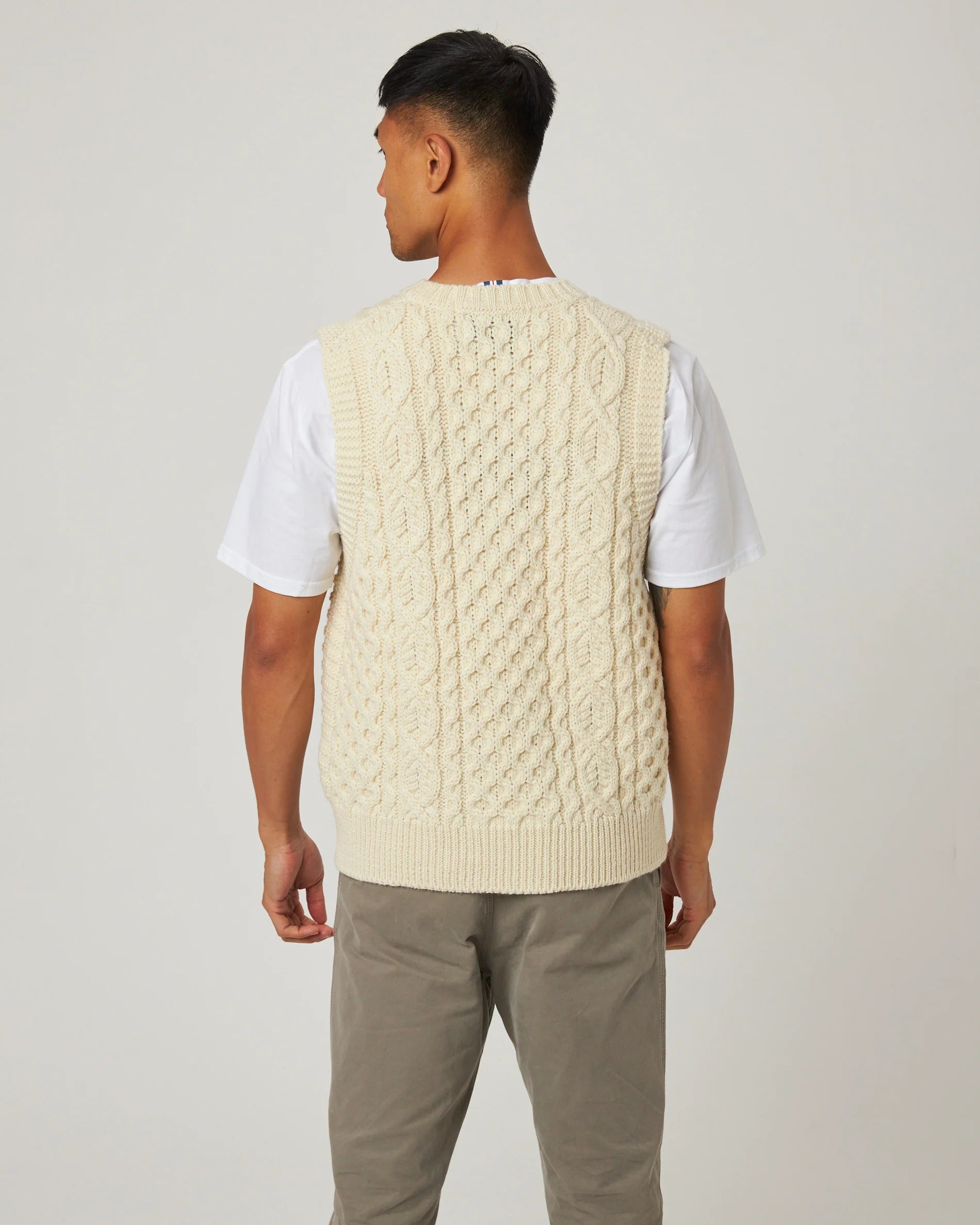 Peregrine - Hudson Aran Vest in Ercu