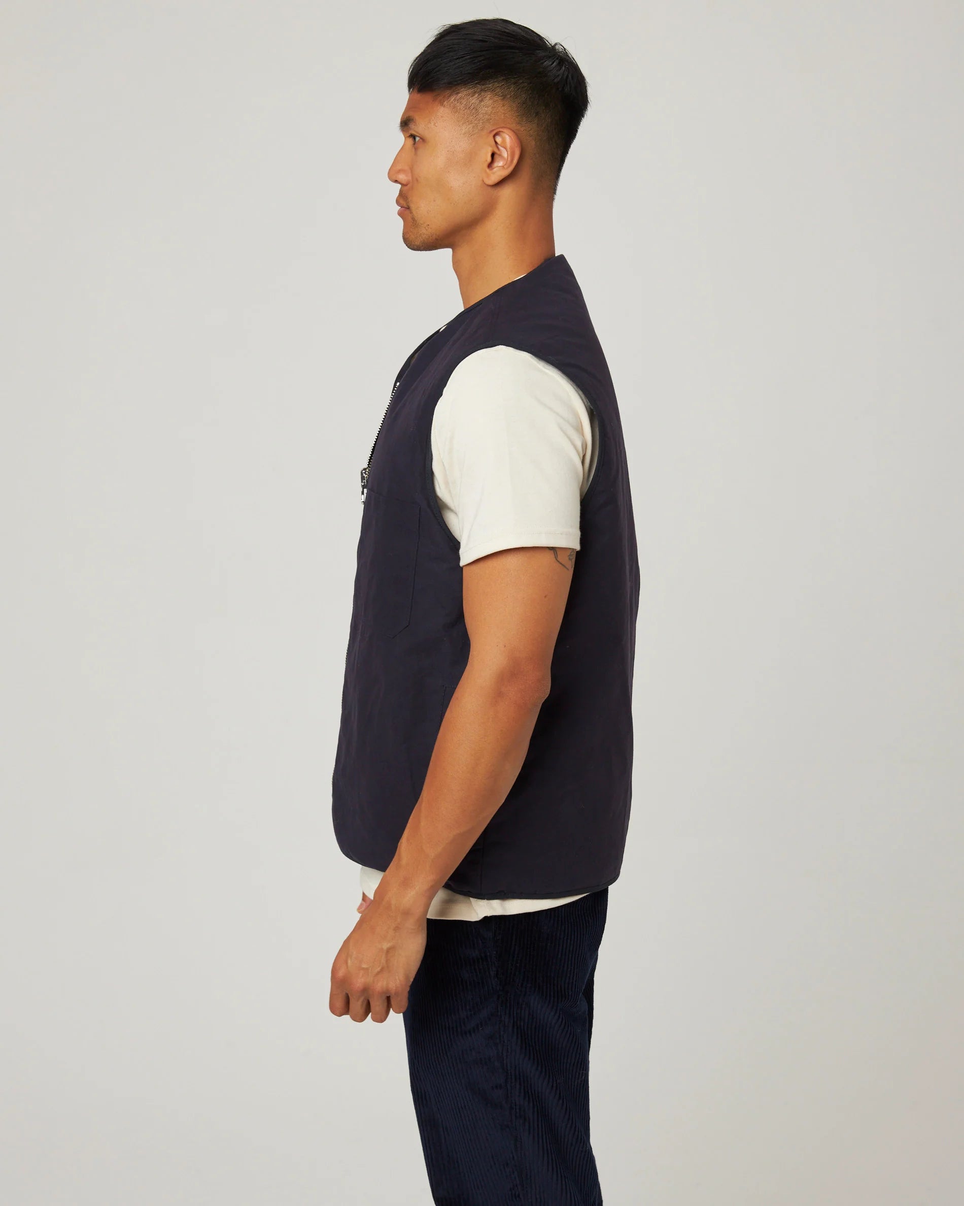 Peregrine - Rex Reverse Gilet in Navy