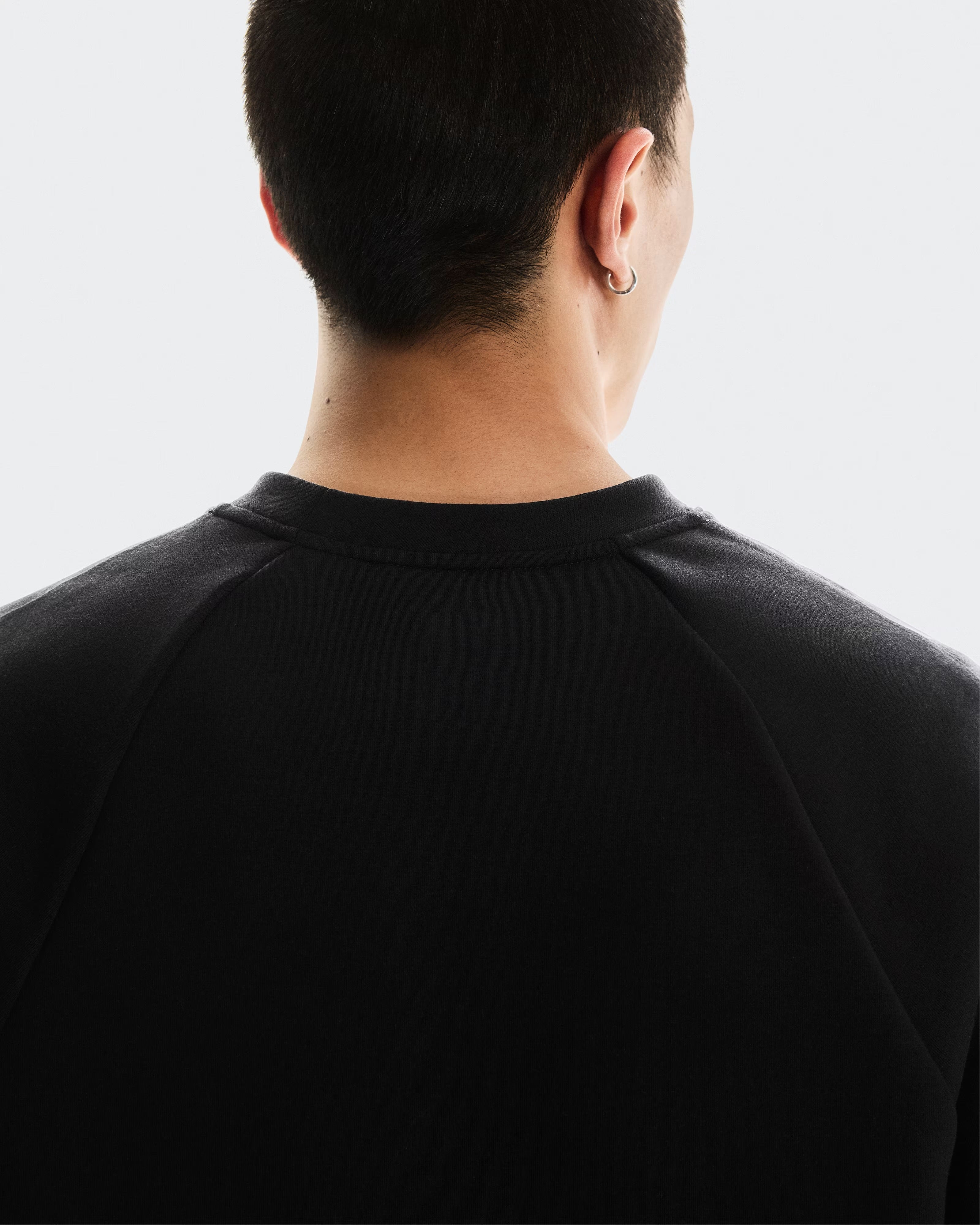 ON Running - Focus Tech Crew in Black