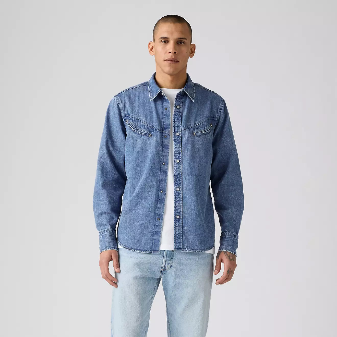 Levi’s - Smiley Western Shirt in Medium Indigo