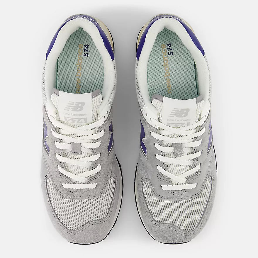 New Balance - 574 in Grey/Grey