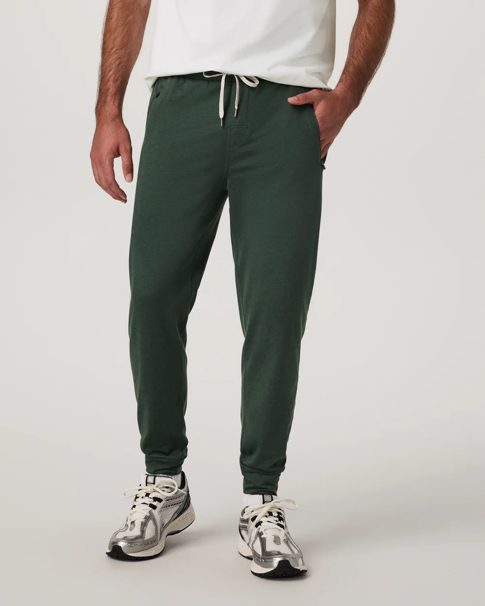 Vuori - Ponto Performance Jogger 28” in Spruce Heather