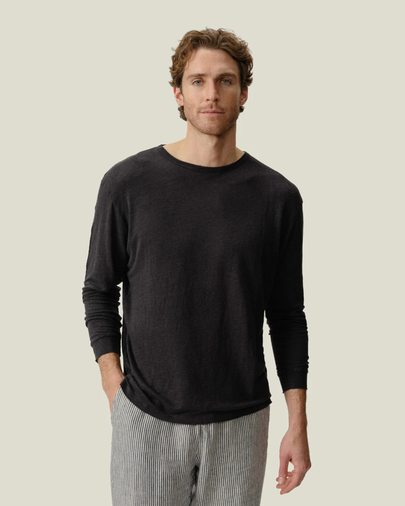Alex Crane - Long Sleeve Sun Tee in Night