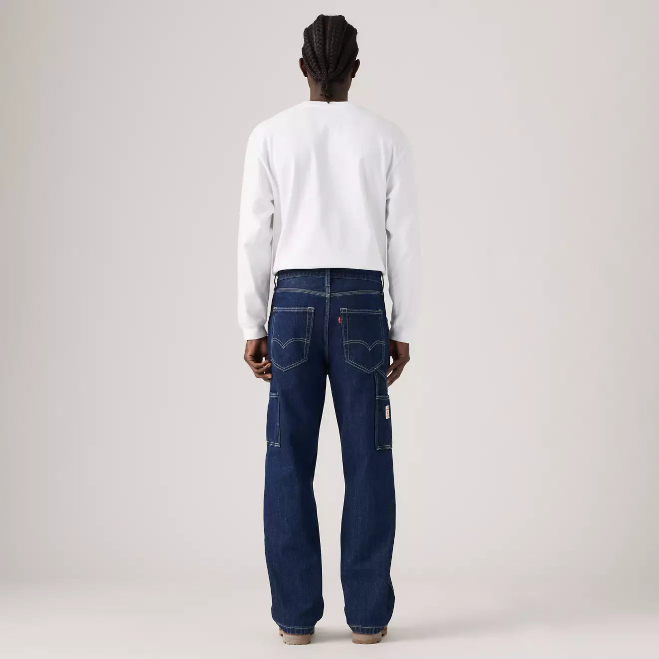 Levi’s - 568 Loose Straight Carpenter in Medium Wash