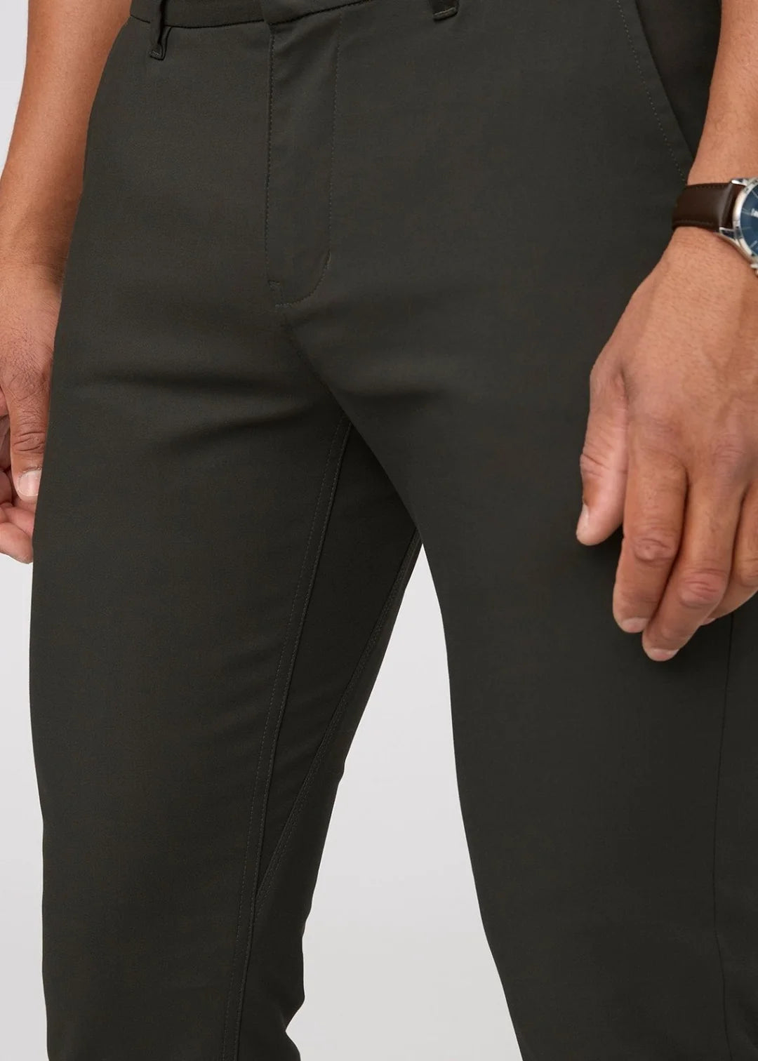 Duer - NuStretch Athletic Taper Trouser in Evergreen