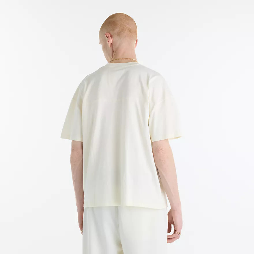 New Balance - Sport Legacy Graphic T-Shirt in Angora