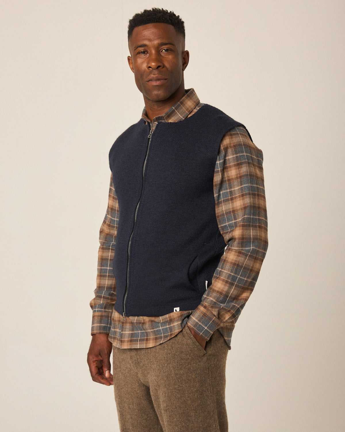 Peregrine - Marina Gilet in Navy Merino