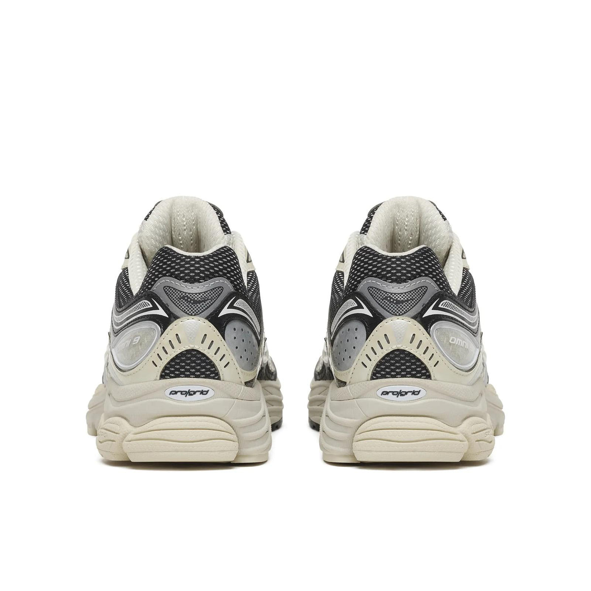 Saucony - Progrid Omni 9 in Eggshell and Quartz