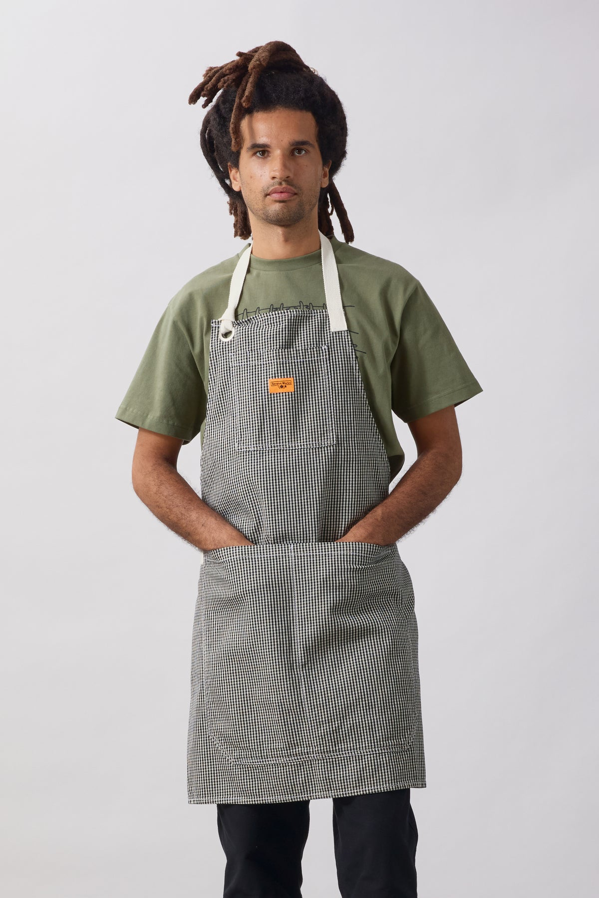 Service Works - House Gingham Apron in Black