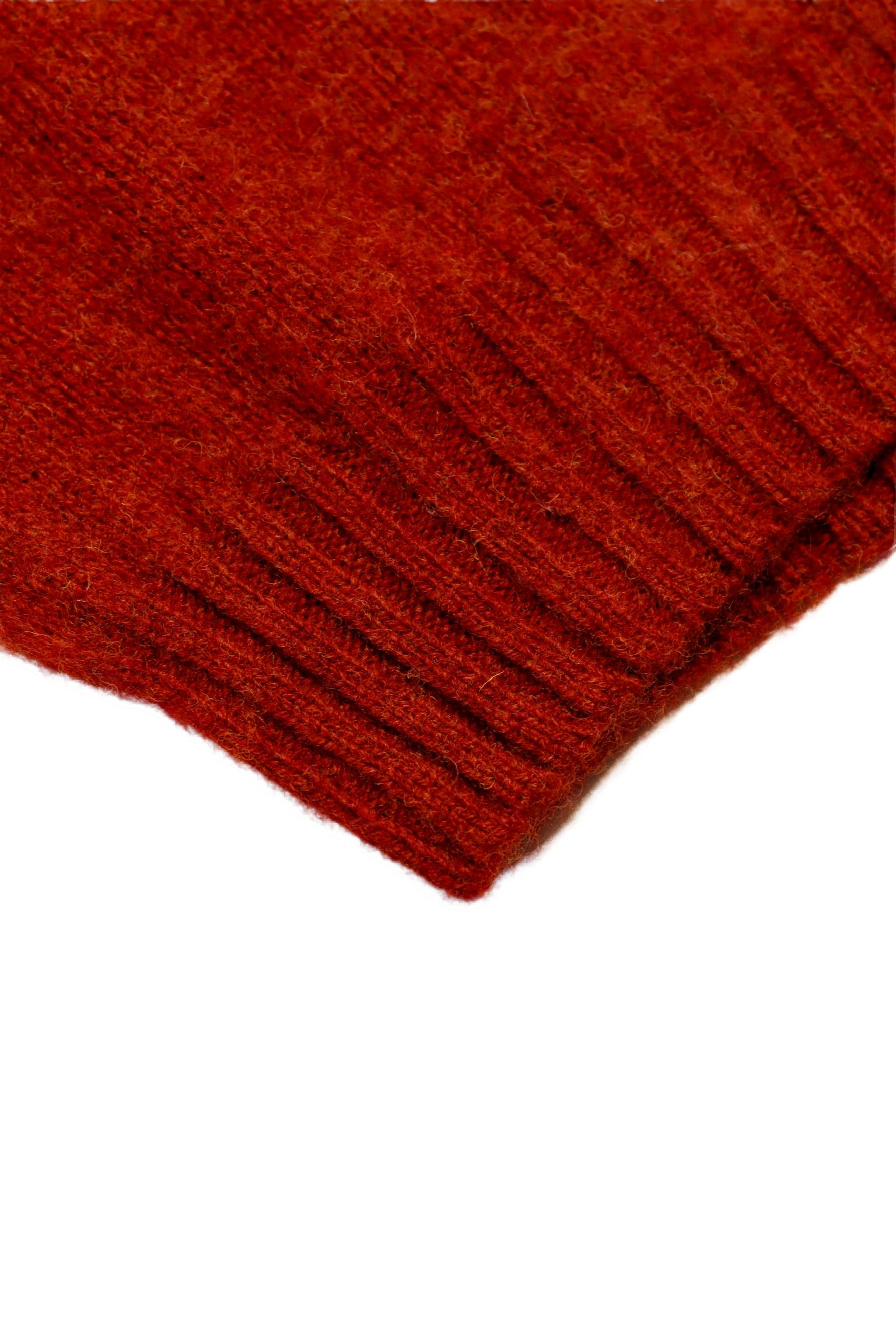 Harley of Scotland - Shaggy Raglan Sweater in Madder Red