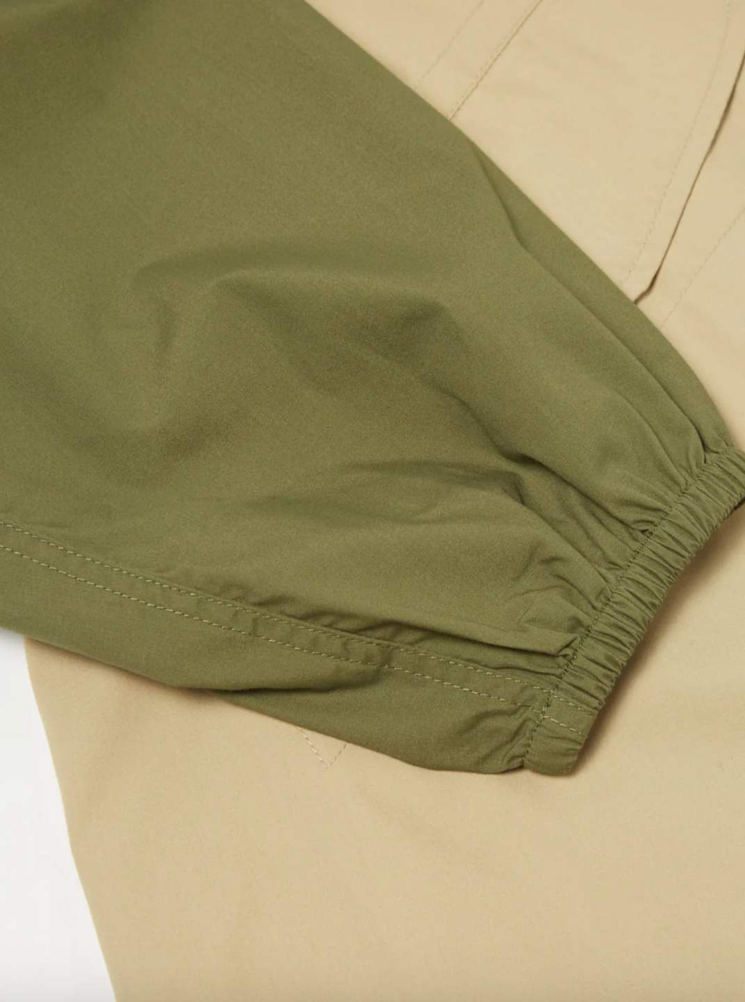 Universal Works- Beach Parka Olive/Sand