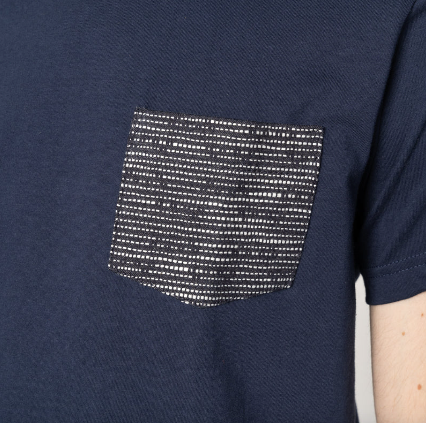 Naked & Famous- Pocket Tee Navy Slub Sashiko Denim
