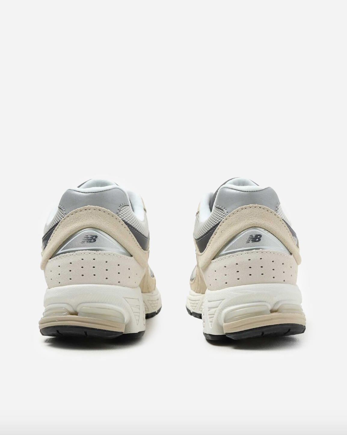 New Balance- 2002RFA Sandstone/ Magnet