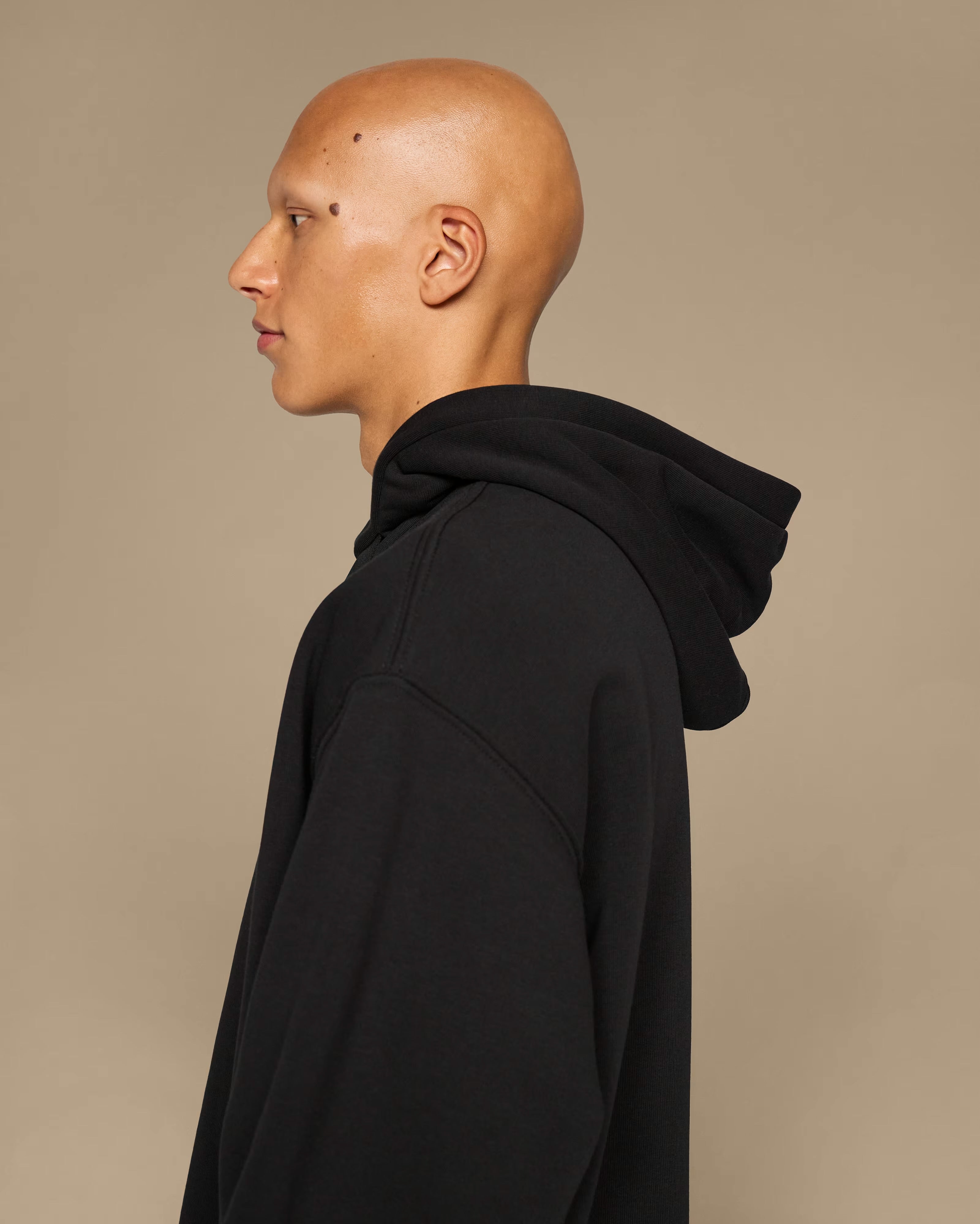 ON Running - Club Hoodie in Black