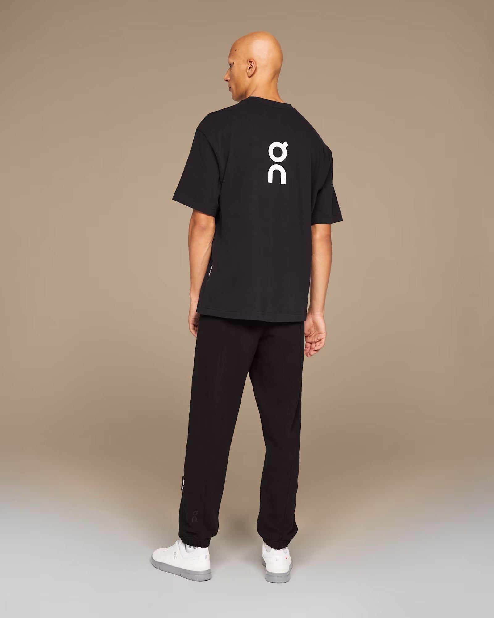 ON Running - Club Pants in Black