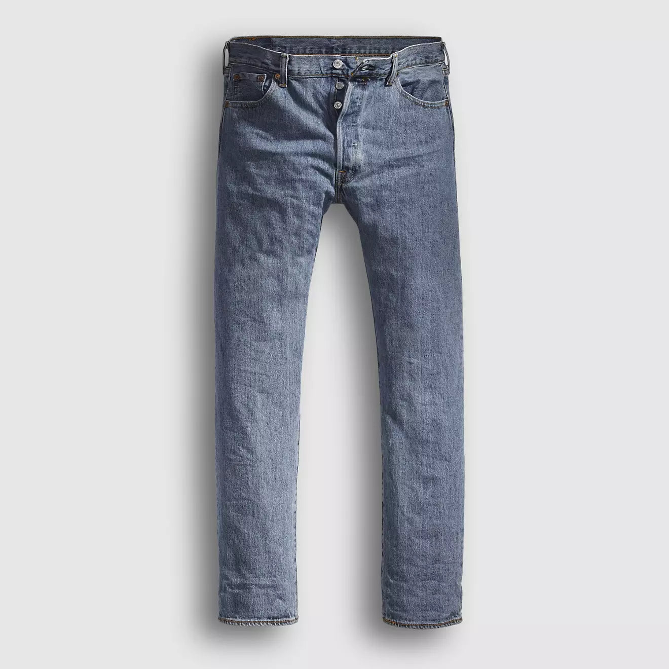 Levi’s - 501 Original Fit in Medium Wash