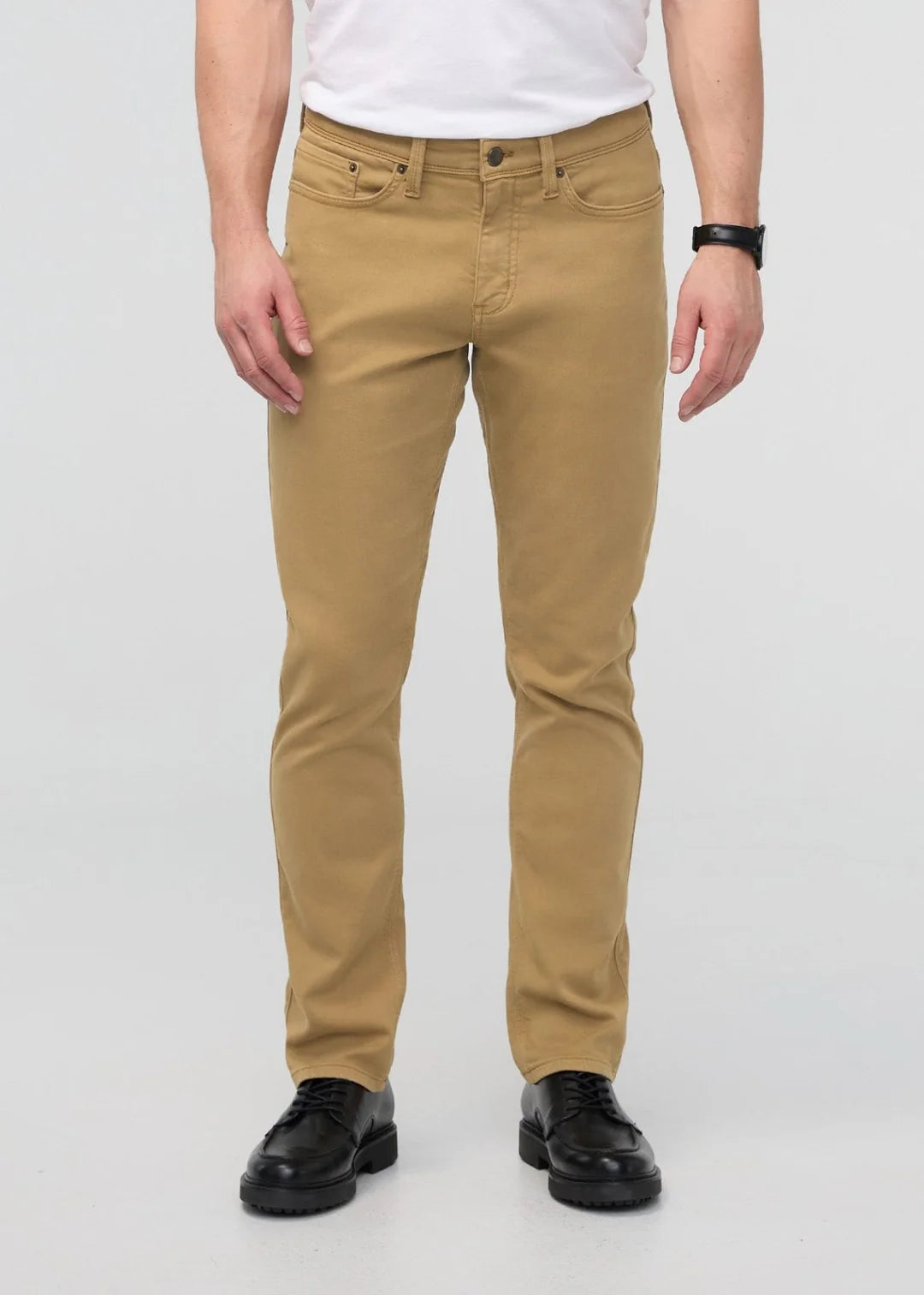DUER - No Sweat Relaxed Taper: Camel