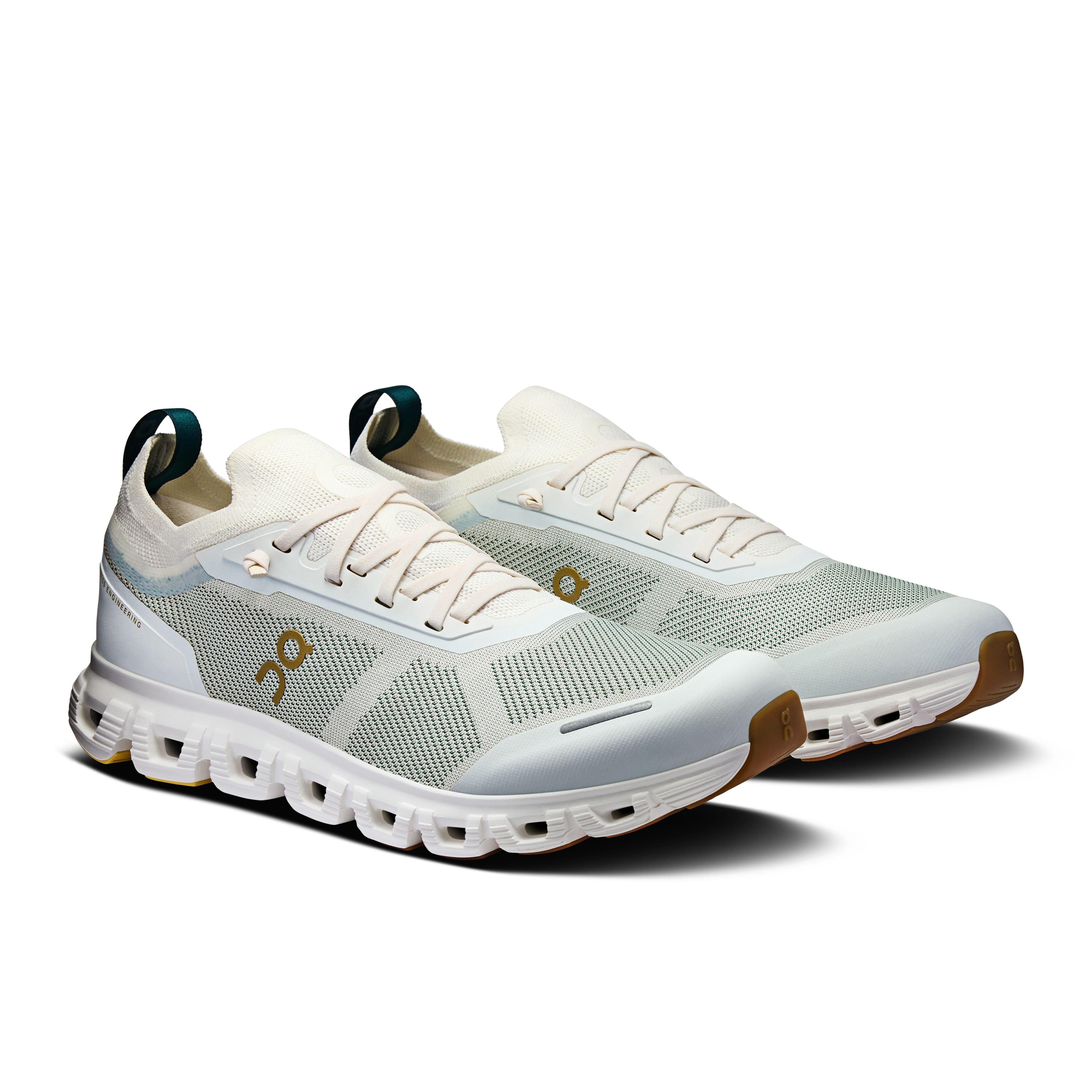 ON Running - Cloud 6 Versa in Ice/Spirulina