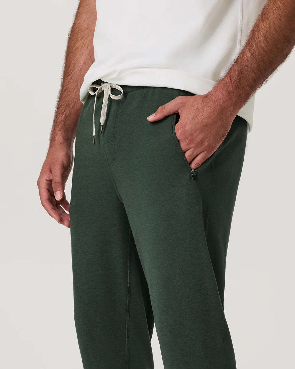 Vuori - Ponto Performance Jogger 28” in Spruce Heather