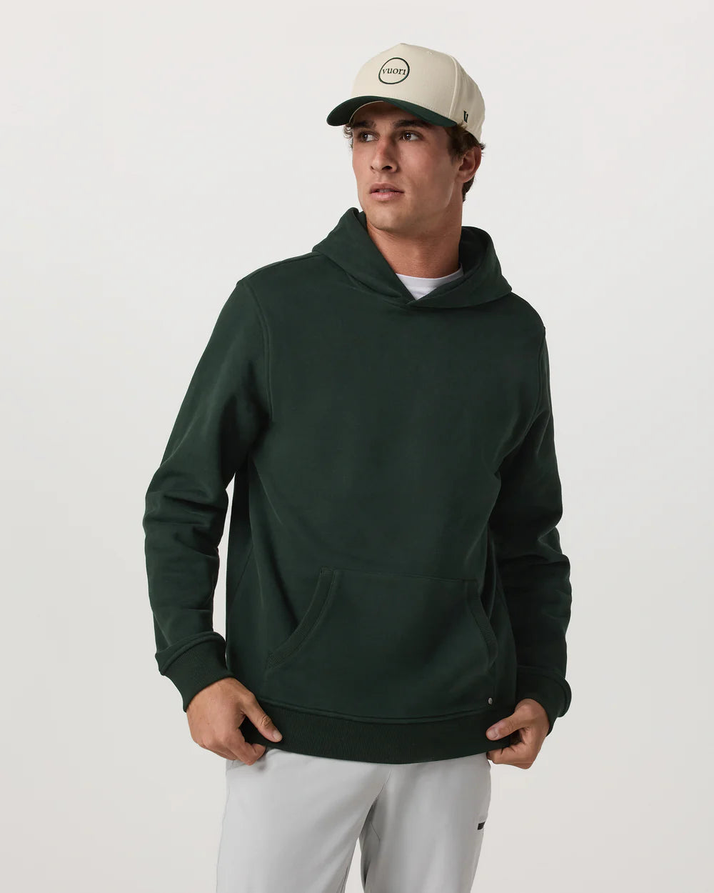 Vuori - Seaside Pullover Hoodie in Evergreen