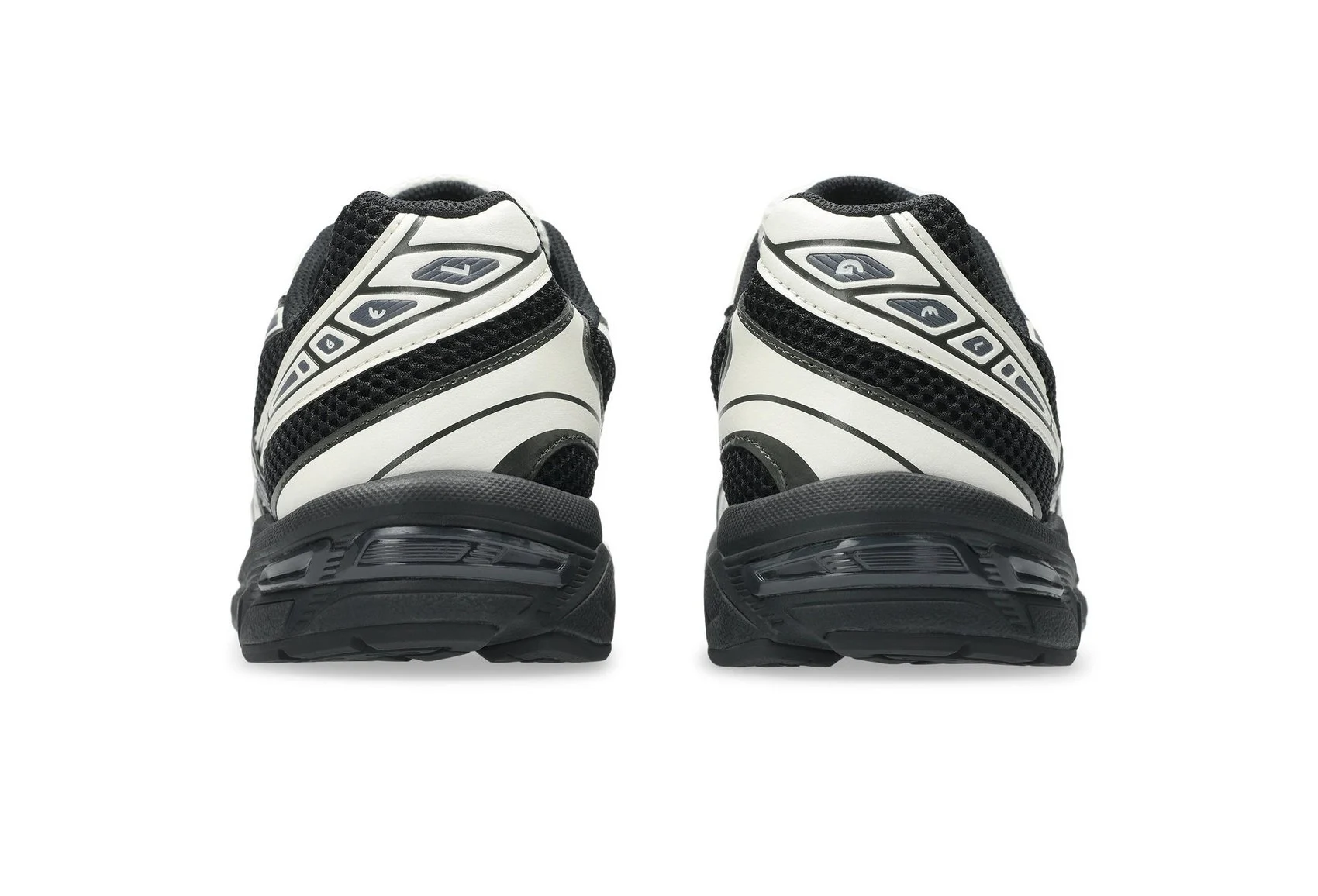 Asics - GEL-1130 in Black/Cream