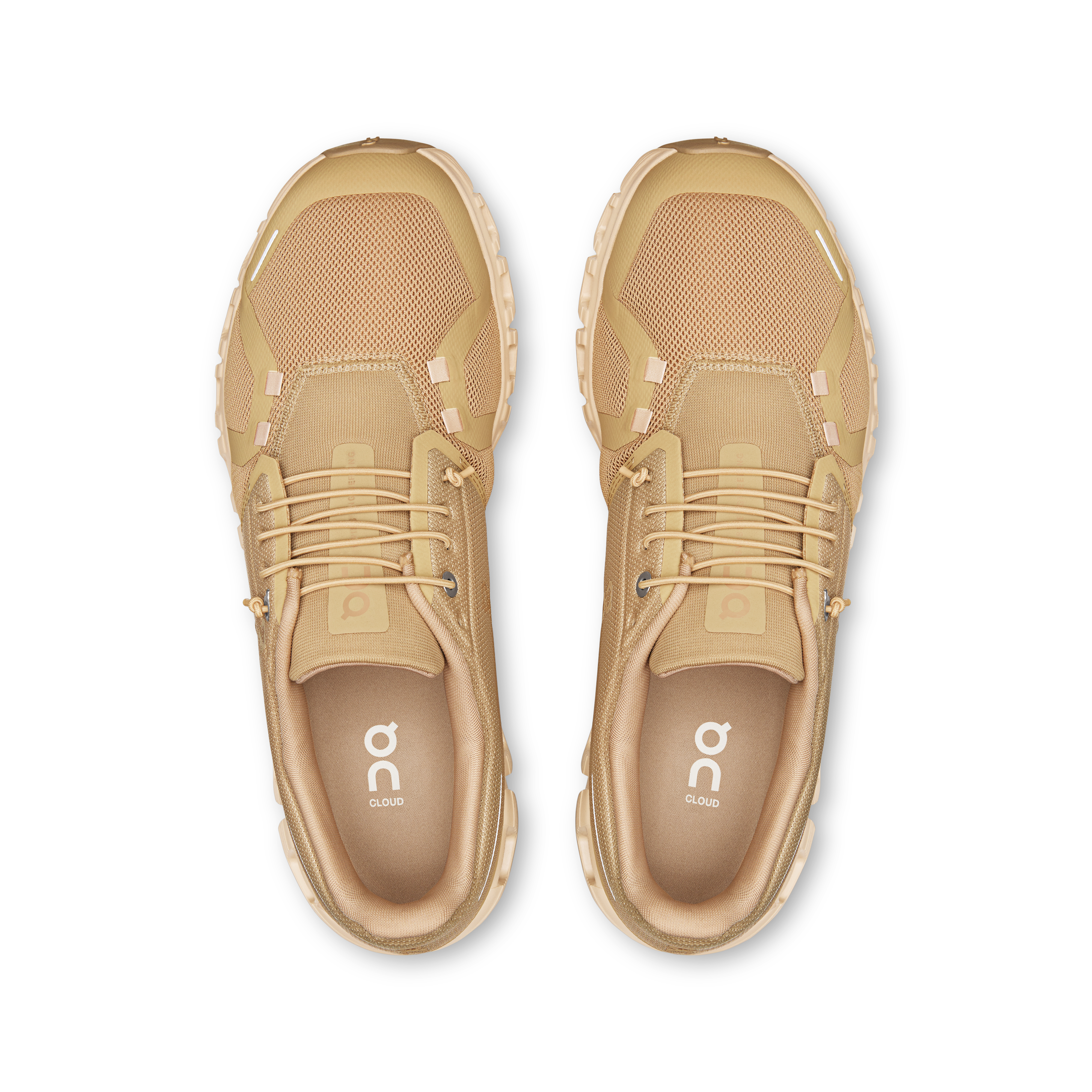 On Running - Cloud 6 in Chai/Sand