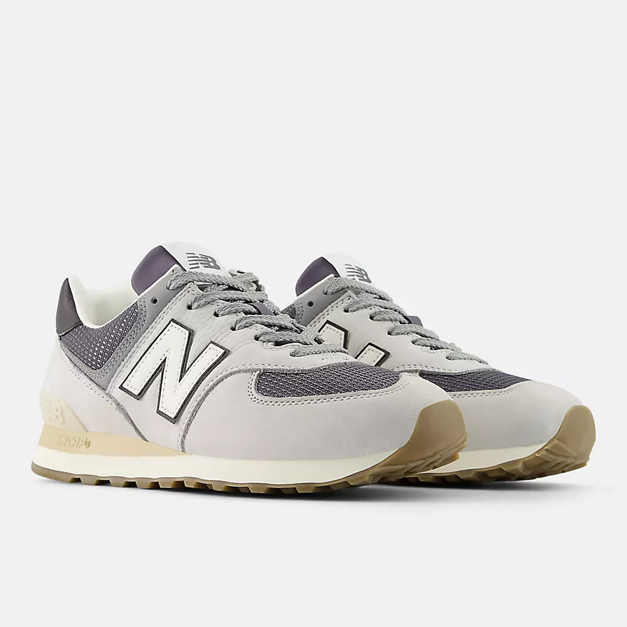 New Balance - 574 in Grey Matter with Dark Silver Metallic