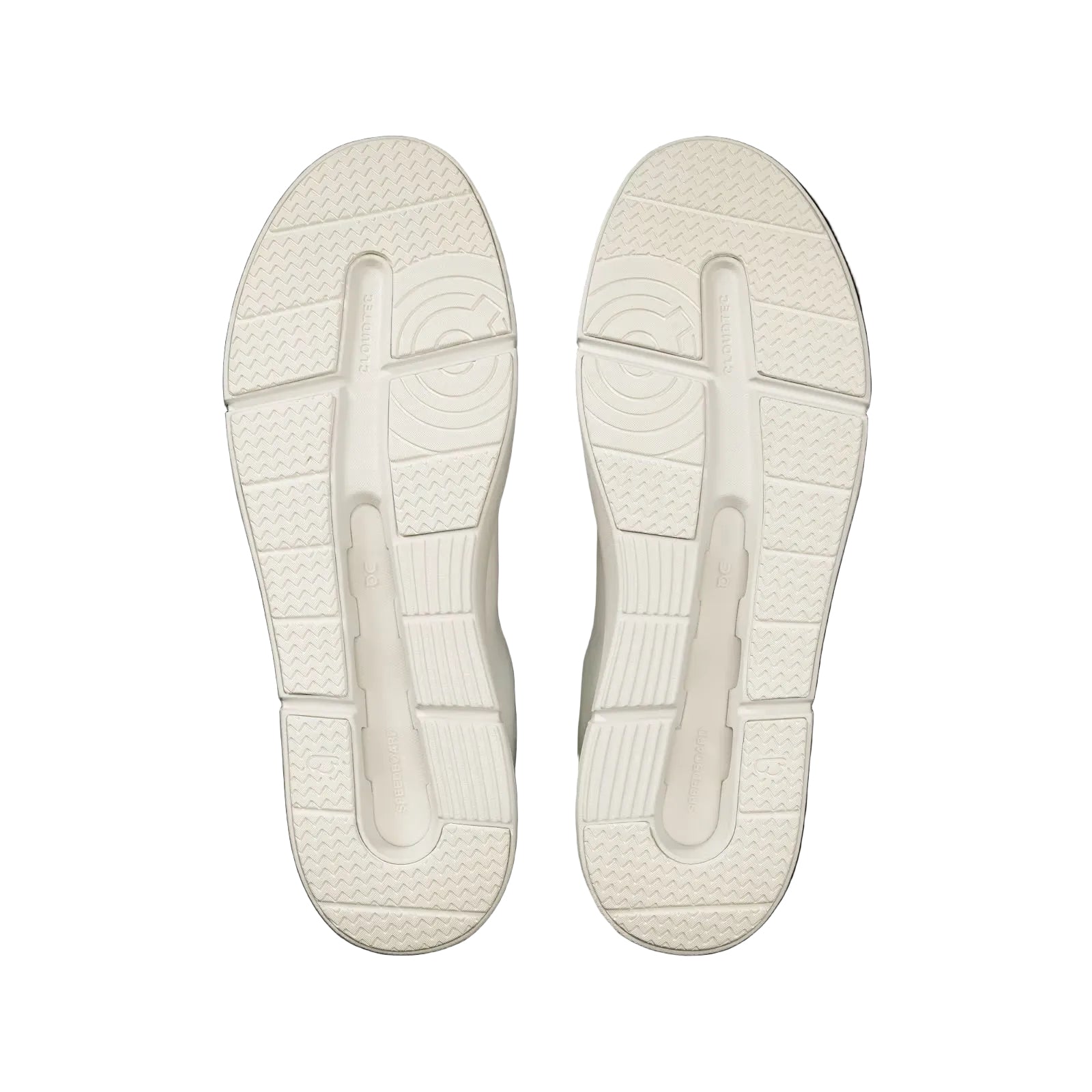 On Running - The ROGER Advantage in White/White