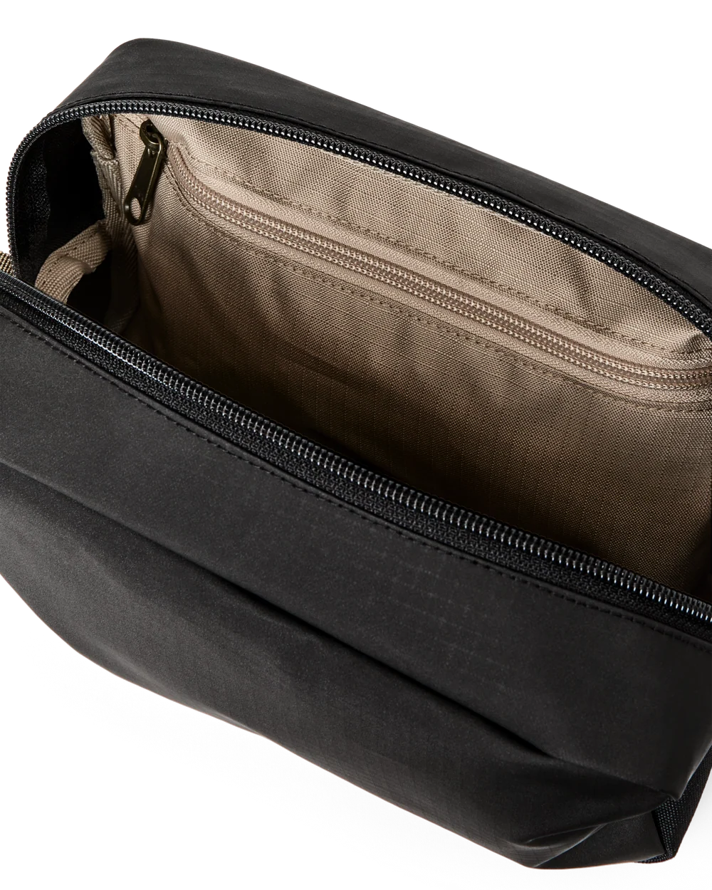 Filson - All-Weather Dopp Kit in Black/Covert