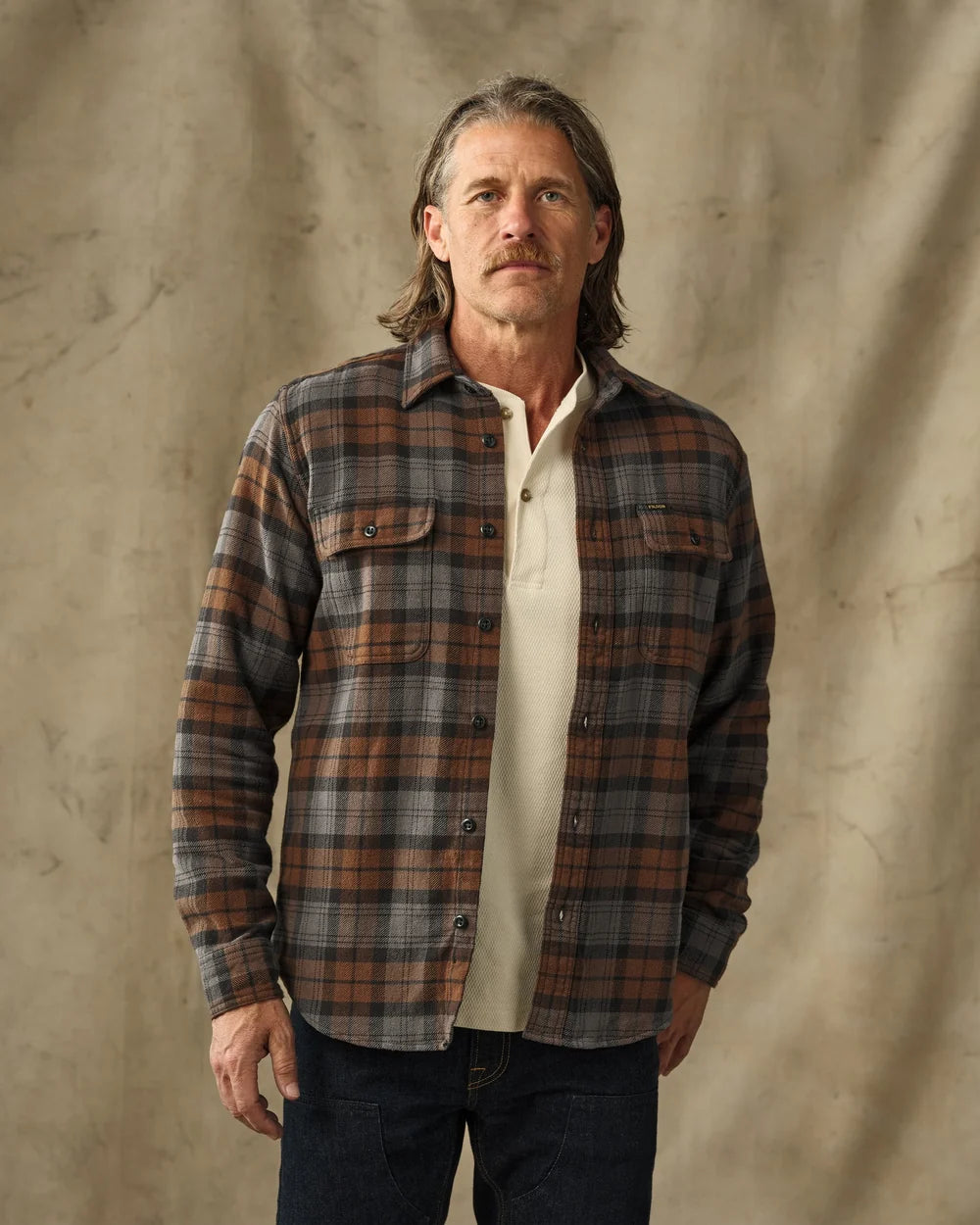 Filson - Vintage Flannel Work Shirt in Brown/Charcoal Plaid