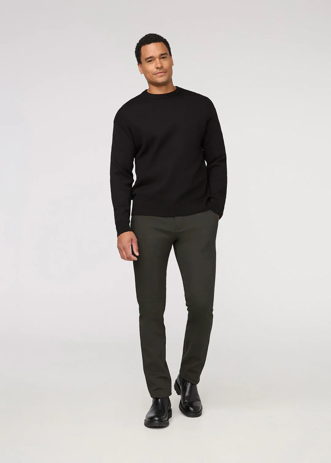 Duer - NuStretch Athletic Taper Trouser in Evergreen