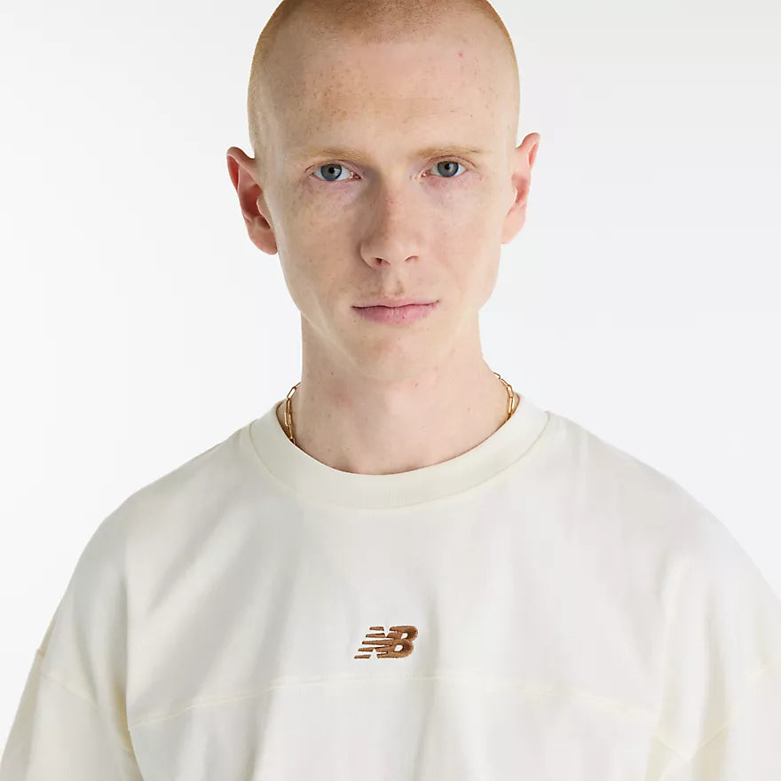 New Balance - Sport Legacy Graphic T-Shirt in Angora