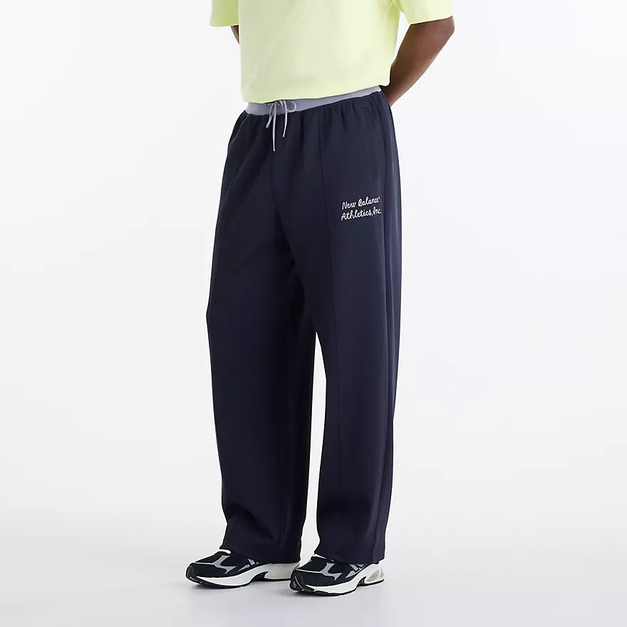 New Balance - Sport Legacy Pique Pant in Dark Night