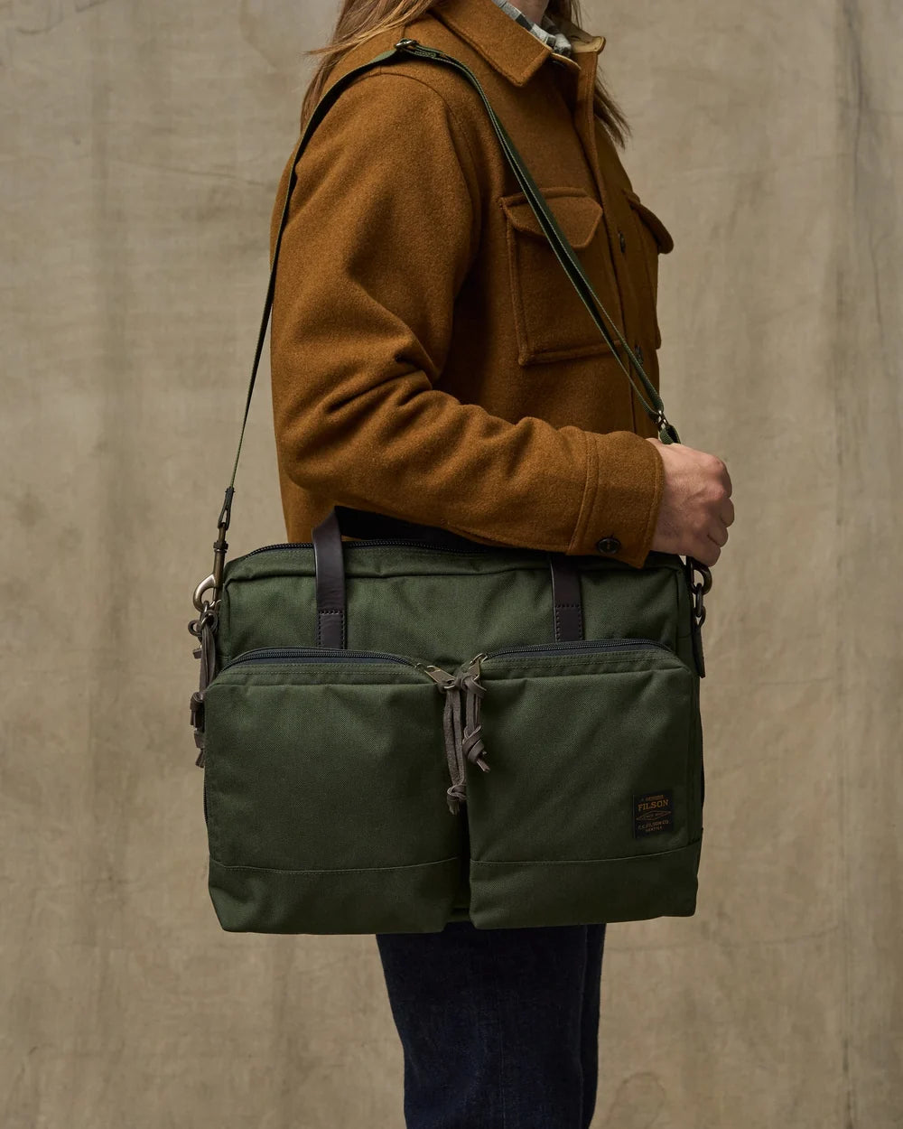 Filson - Dryden Briefcase in Otter Green