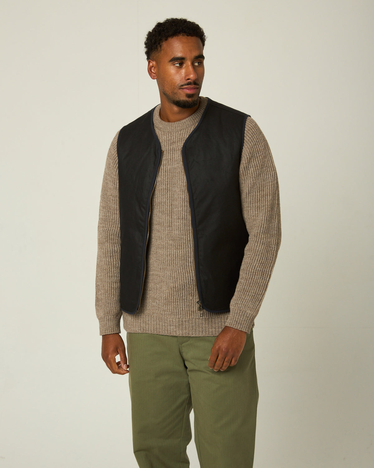 Peregrine - Duke Gilet in Black