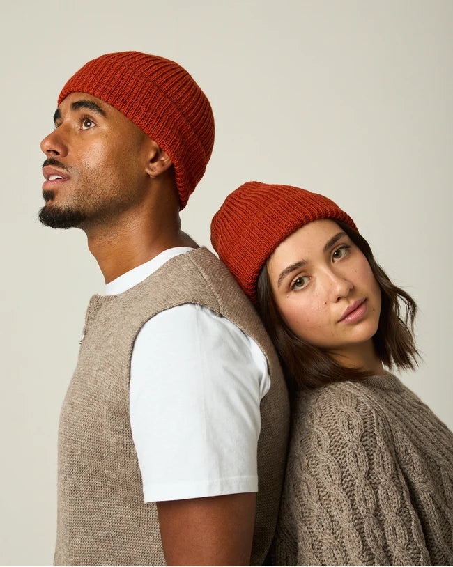 Peregrine - Porter Beanie in Orange Merino