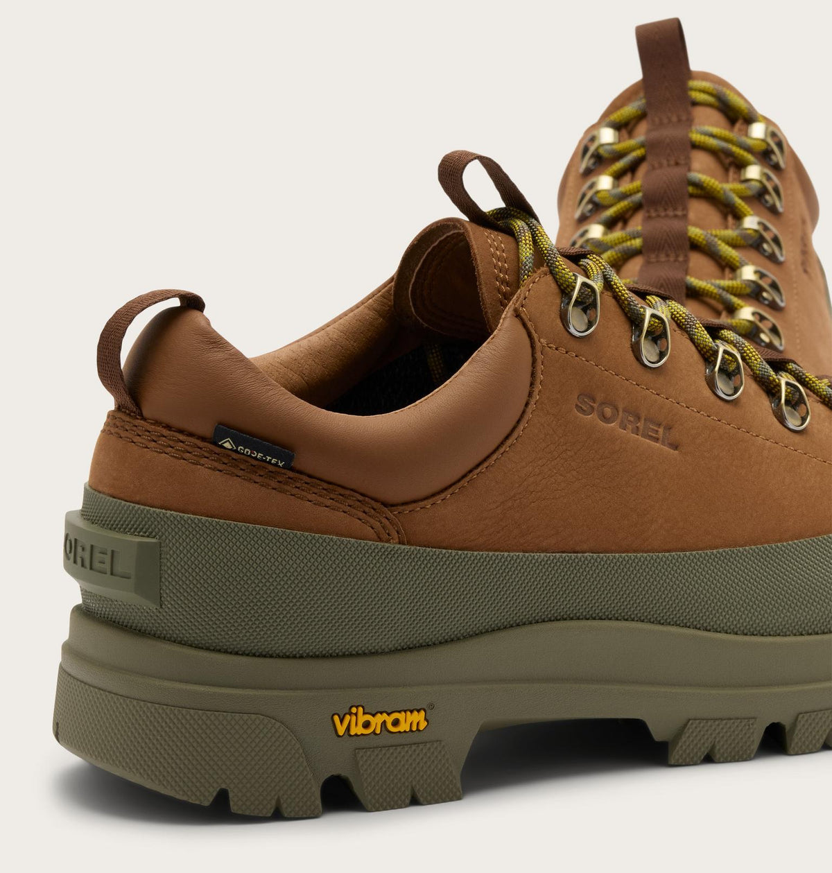 SOREL - Daystorm Nomad GTX Men's Shoe in Velvet Tan and Stone Green