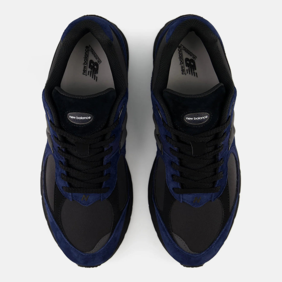 New Balance - 2002 in Dark Night and Black