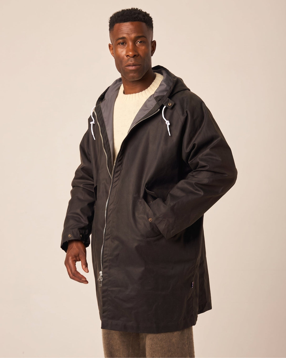 Peregrine - Unisex Woodchester Waxed Cagoule in Black