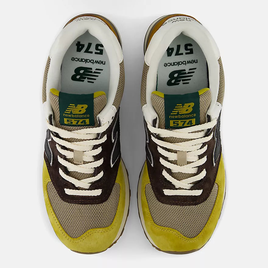 New Balance - 574 in Black coffee with breakfast tea