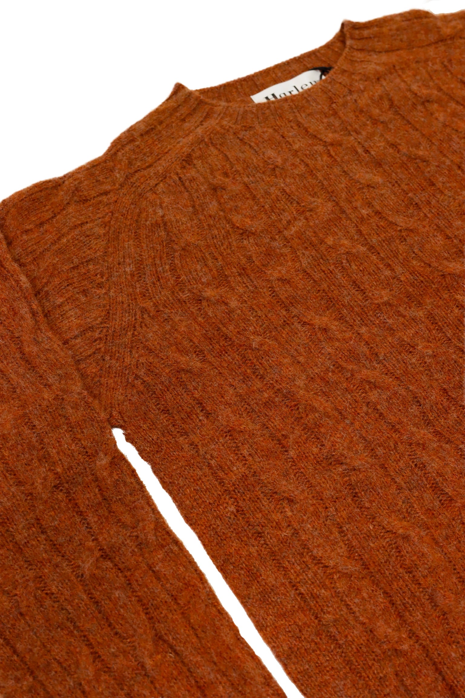 Harley of Scotland - Cable Knit Sweater in Whisky