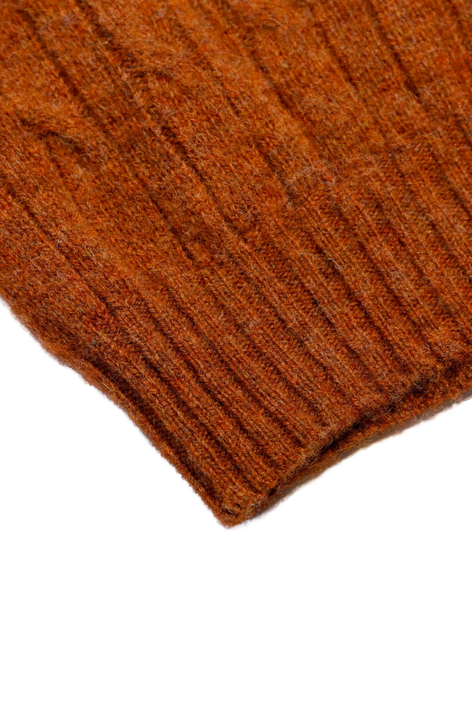 Harley of Scotland - Cable Knit Sweater in Whisky
