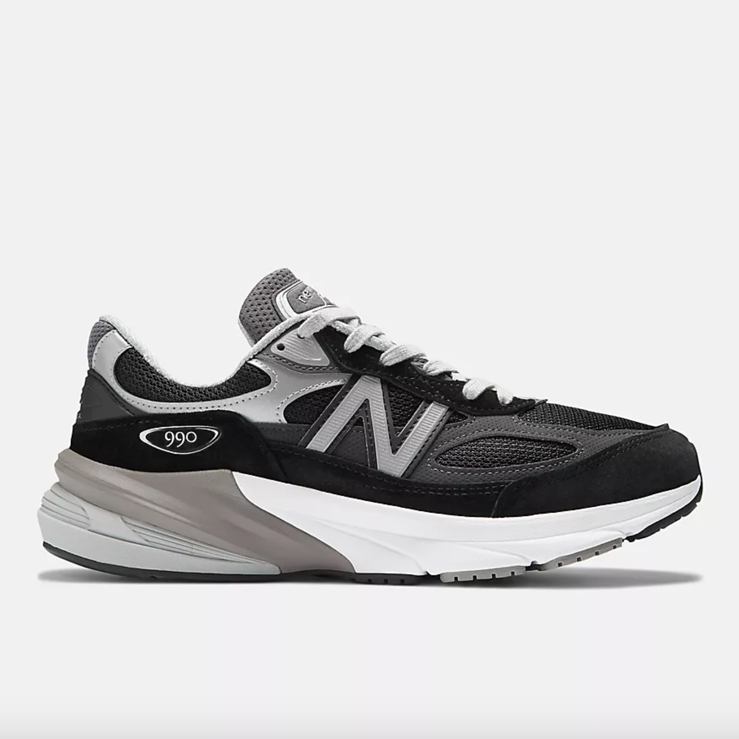 New Balance- M990 Black/ White