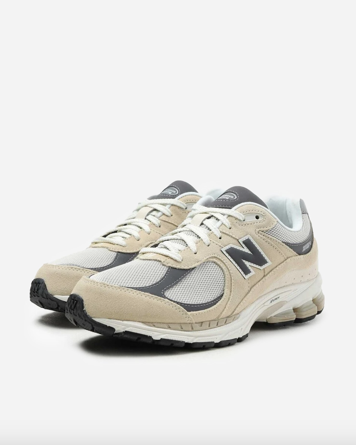 New Balance- 2002RFA Sandstone/ Magnet