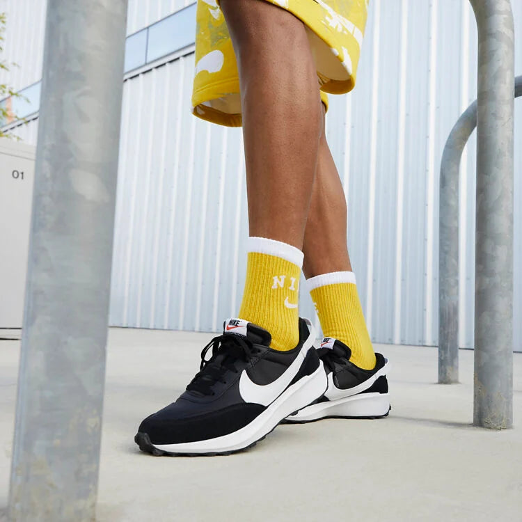 Nike - Waffle Debut